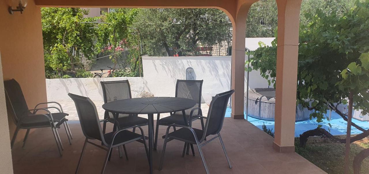 Apartman Z12 Apartment Kornić Екстериор снимка